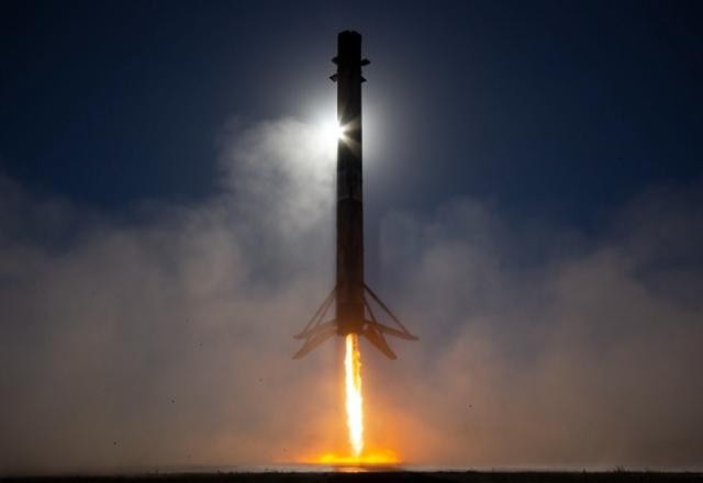 Imagem da noticia SpaceX lança no espaço o primeiro satélite de startup brasileira