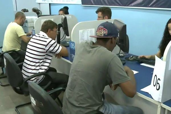 Imagem da noticia Falha em sistema dificulta emissão da carteira de trabalho