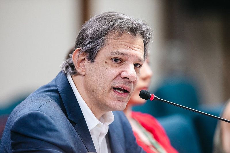 Imagem da noticia Após aprovar medidas que garantem aumento na arrecadação, Haddad volta a se comprometer com déficit zero