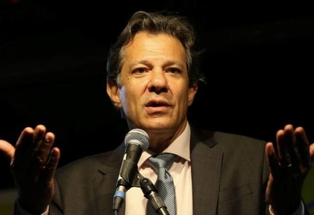 "Violação do sigilo fiscal não pode acontecer na Receita" diz Haddad