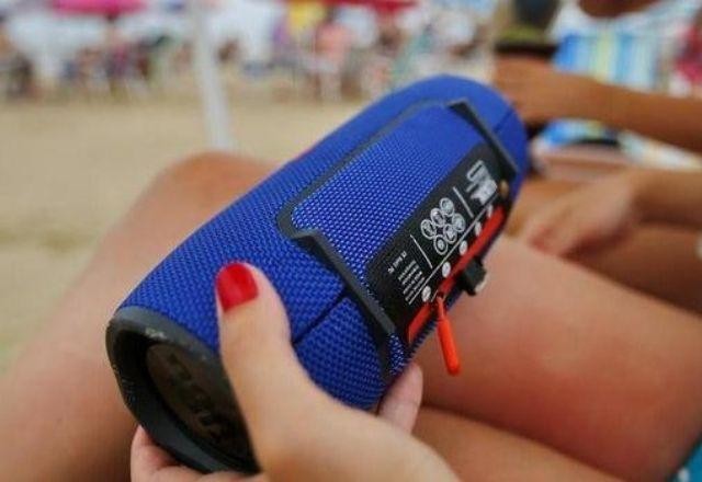 Prefeitura do Rio de Janeiro proíbe uso de caixas de som em praias
