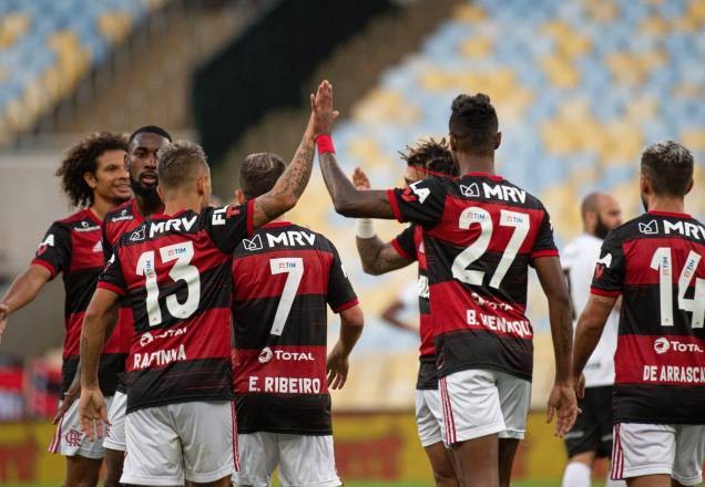 Flamengo divulga lista de jogadores inscritos na Libertadores