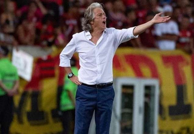 Imagem da noticia Flamengo oficializa saída do treinador Jorge Jesus
