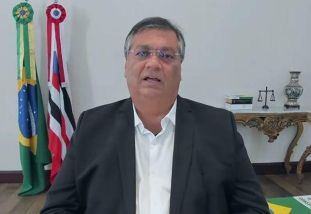Imagem da noticia Flávio Dino: "Bolsonaro terceirizou governo e se autodemitiu"