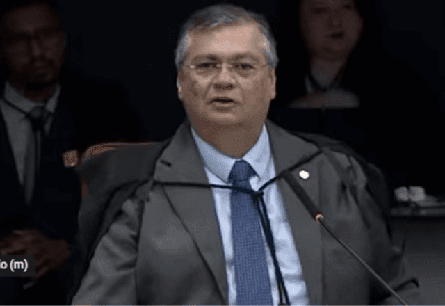 Imagem da noticia Historiador corrige Flávio Dino sobre mortes no golpe de 1964