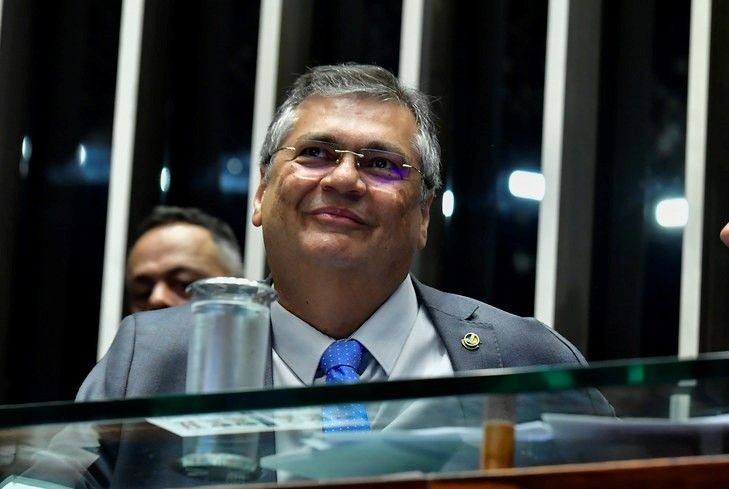 Em despedida no Senado, Dino cita harmonia entre Poderes e promete imparcialidade no STF