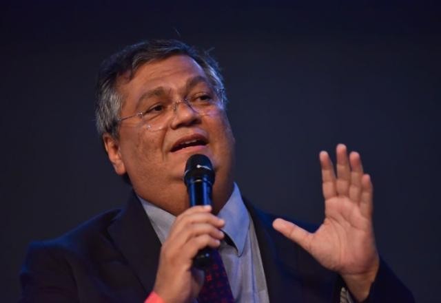 Imagem da noticia Dino vai pedir que Supremo suspenda porte de armas no DF até 2 de janeiro