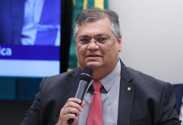 Imagem da noticia Governo oficializa edital com recursos para combater violência em escolas