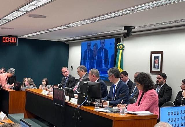 Imagem da noticia Novo decreto de armas do governo deve ser publicado em maio