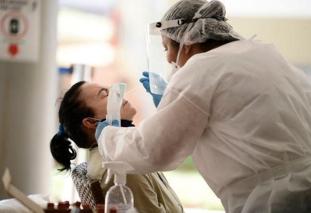 Imagem da noticia Brasil registra 128 mortes e 31.085 novos casos de covid em 24 horas