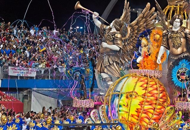 Imagem da noticia São Paulo e Rio de Janeiro adiam desfiles das escolas de samba para abril