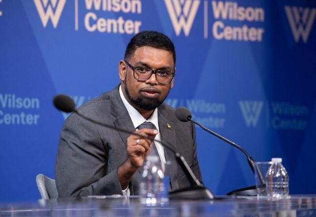Imagem da noticia Presidente da Guiana diz que não discutirá questão de Essequibo com Maduro