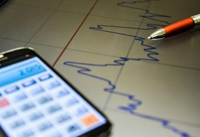Imagem da noticia Mercado eleva previsão de crescimento da economia para 2,56%