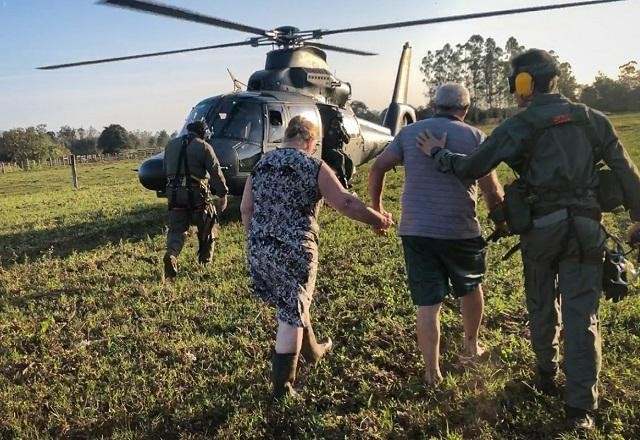 Imagem da noticia Defesa mobiliza 642 militares para ajudar comunidades atingidas por ciclone