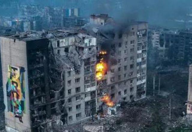 Imagem da noticia Bakhmut continua como "epicentro" da guerra, dizem Forças Armadas da Ucrânia