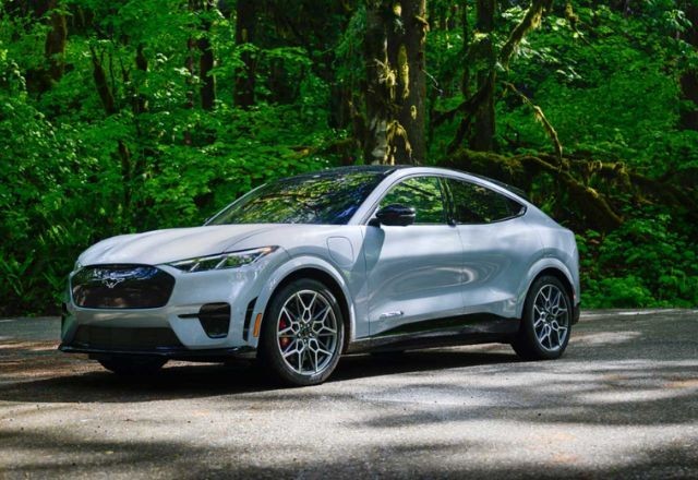 Imagem da noticia Mustang de R$ 400 mil de ex-dirigente de associação foi comprado com dinheiro desviado do INSS, diz PF