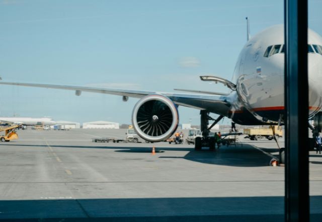 Anac determina suspensão da venda de passagens aéreas para Porto Alegre