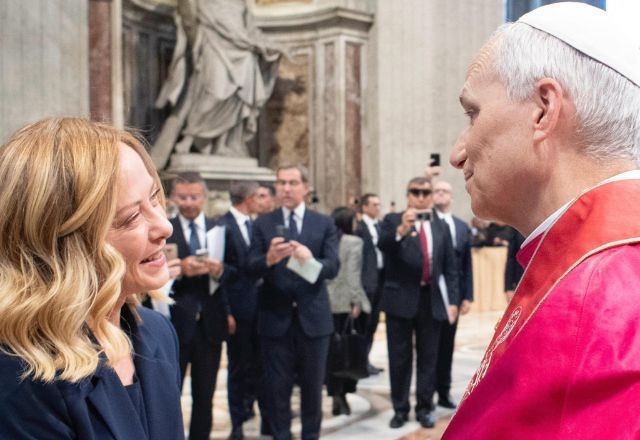 Imagem da noticia Premiê da Itália diz que Papa aceitou sediar negociações entre Rússia e Ucrânia