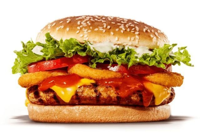 Imagem da noticia Burger King é multado em R$ 200 mil por vender "Whopper Costela" sem costela