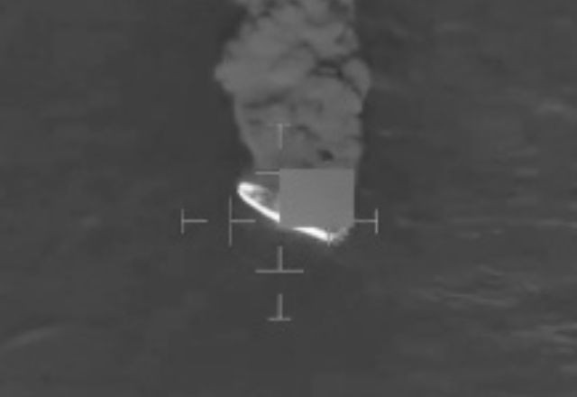 Imagem da noticia EUA fazem novo ataque a embarcação no Pacífico e matam 2 tripulantes