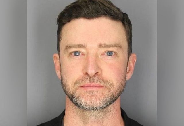 Justin Timberlake deixa prisão após audiência de custódia