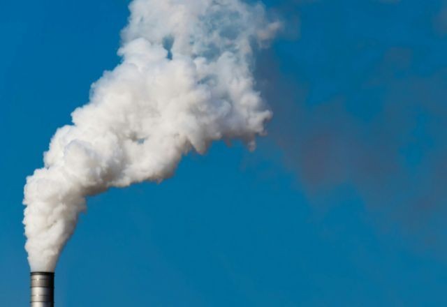 Imagem da noticia Concentração de gases de efeito estufa volta a bater recorde em 2023, diz estudo