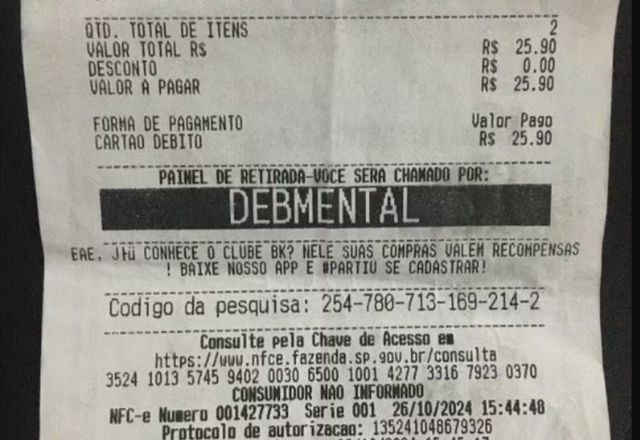 Imagem da noticia Funcionária do Burger King é demitida após identificar cliente como 'debmental'