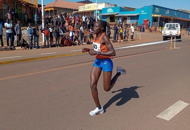 Imagem da noticia Atleta olímpica Rebecca Cheptegei morre após ser queimada por ex-companheiro