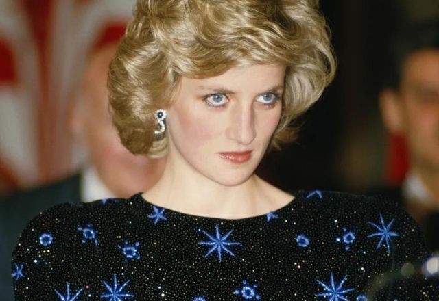 Imagem da noticia Vestido da princesa Diana é vendido por mais de R$ 5 milhões em Hollywood