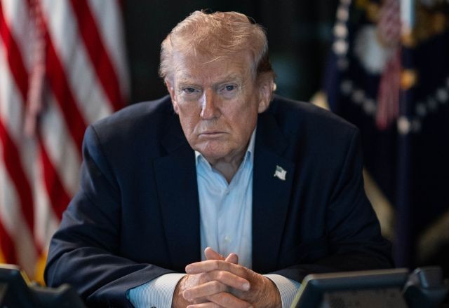 Imagem da noticia Trump diz considerar "seriamente" retirar Estados Unidos da Otan