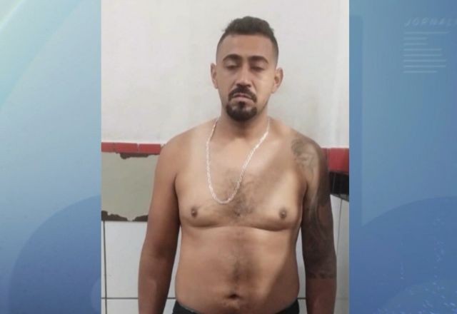 Imagem da noticia Homem se entrega à polícia após matar companheira a facadas