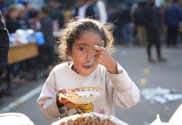 Imagem da noticia Um quarto da população de Gaza está a um passo da fome, alerta ONU