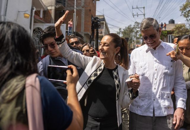 Imagem da noticia Com 25% das urnas apuradas, Claudia Sheinbaum lidera corrida presidencial no México