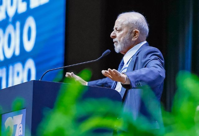 Imagem da noticia Lula se reúne com chefes dos Poderes nesta terça (17) para debater incêndios florestais