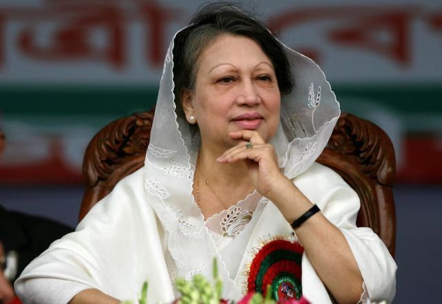 Imagem da noticia Khaleda Zia, primeira mulher a ser primeira-ministra de Bangladesh, morre aos 80 anos