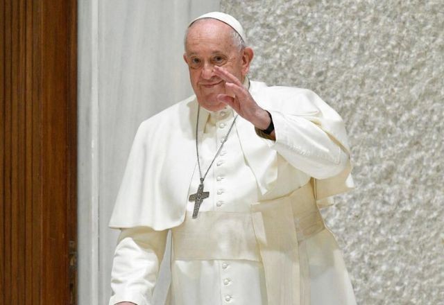 Imagem da noticia Papa Francisco tem 'boa noite de sono' após apresentar ligeira melhora, diz Vaticano