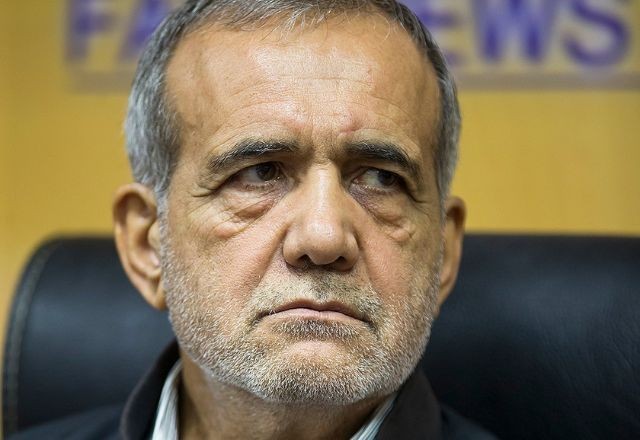 Imagem da noticia Presidente do Irã confirma negociações com EUA e diz que conversas devem ser 'justas'