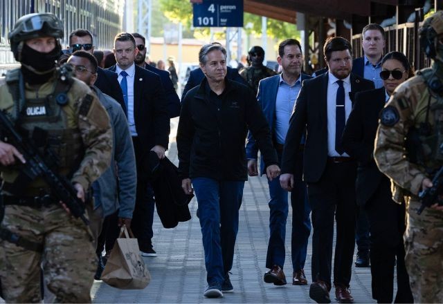Imagem da noticia Secretário de Estado dos EUA faz visita surpresa a Ucrânia para reafirmar apoio ao país