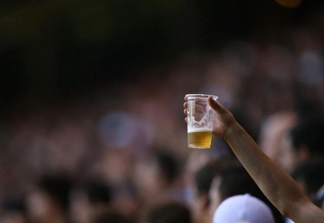 Imagem da noticia STF valida lei de São Paulo que proíbe venda de bebidas alcoólicas em estádios