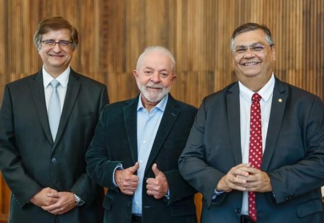 Imagem da noticia Lula diz que Dino e Gonet são "as melhores pessoas" que poderia indicar