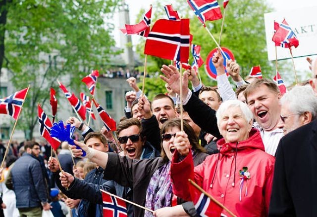 Imagem da noticia Descubra a magia do Dia Nacional da Noruega em Bergen