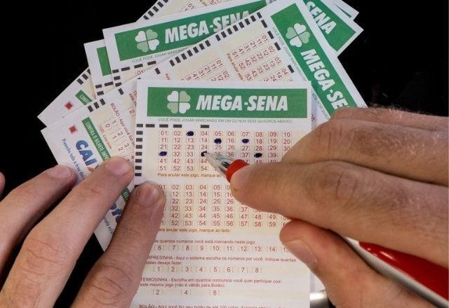 Imagem da noticia Mega-Sena: prêmio acumula novamente e vai a R$ 90 milhões