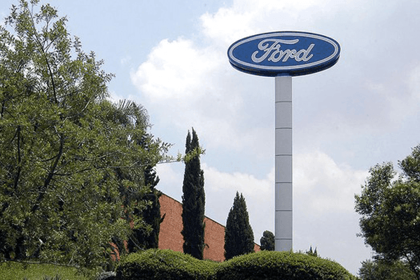Funcionários da Ford voltam ao trabalho depois de 42 dias de paralisação