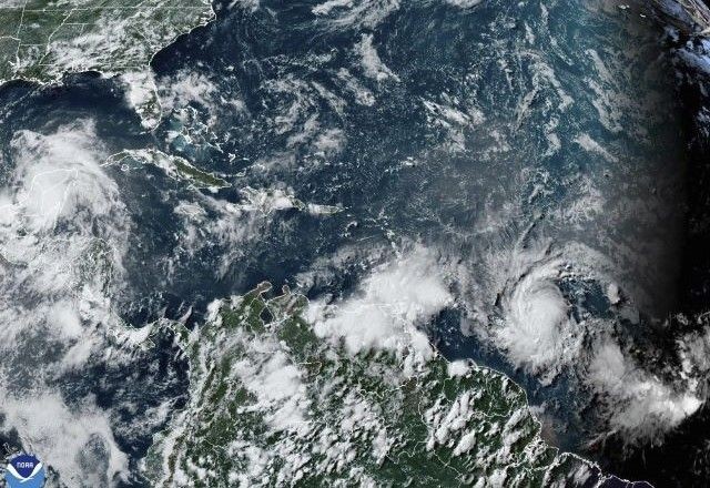 Imagem da noticia Furacão Beryl sobe de categoria no Atlântico e se aproxima do Caribe