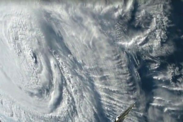 Imagem da noticia Furacão Florence atinge os EUA e causa duas mortes