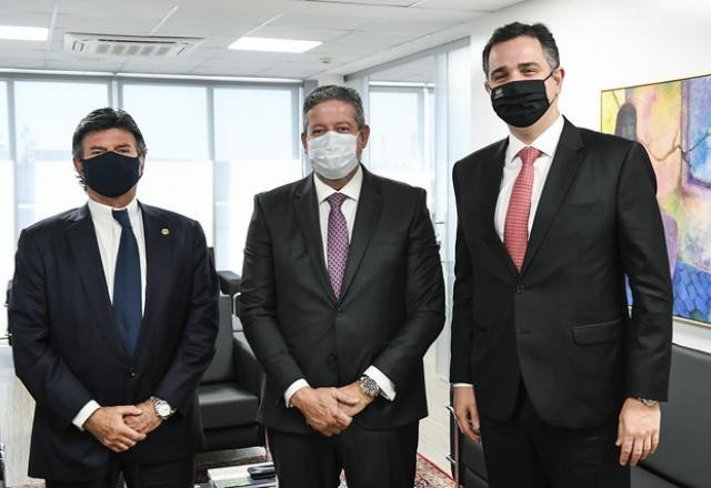 Imagem da noticia Pacheco e Lira defendem que pagamento de precatórios obedeça teto