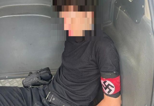 Imagem da noticia Jovem com símbolo nazista é detido em tentativa de ataque à escola