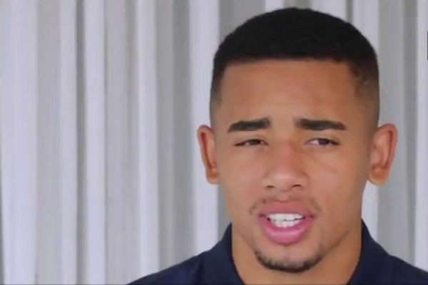 Imagem da noticia Gabriel Jesus marca mais dois gols e encanta a torcida do Manchester City