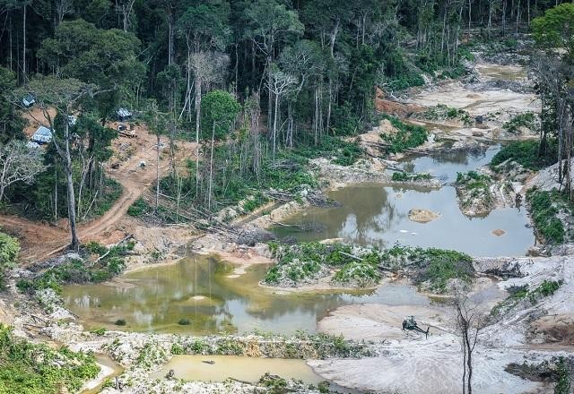 Imagem da noticia Governo amplia papel de militares no combate ao garimpo em terras Yanomami