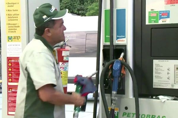Imagem da noticia Gasolina e diesel vão ficar mais baratos a partir de segunda-feira (17)